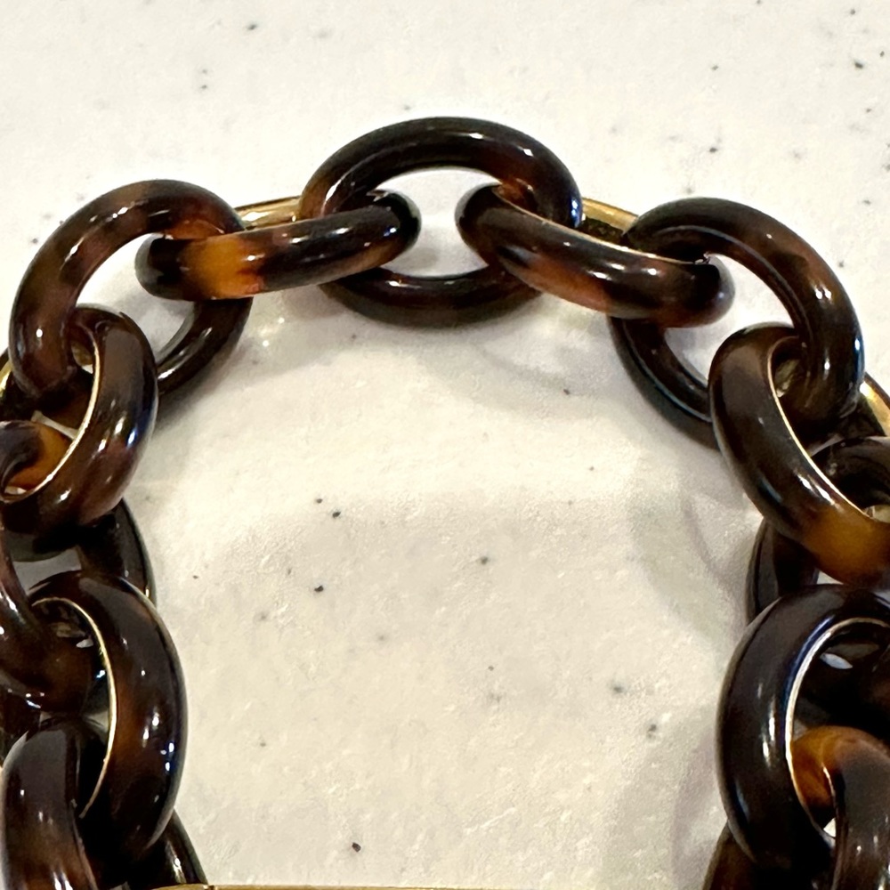 Michael Kors Bracelet.  Tortoise ID style in gold tone. - Picture 13 of 15